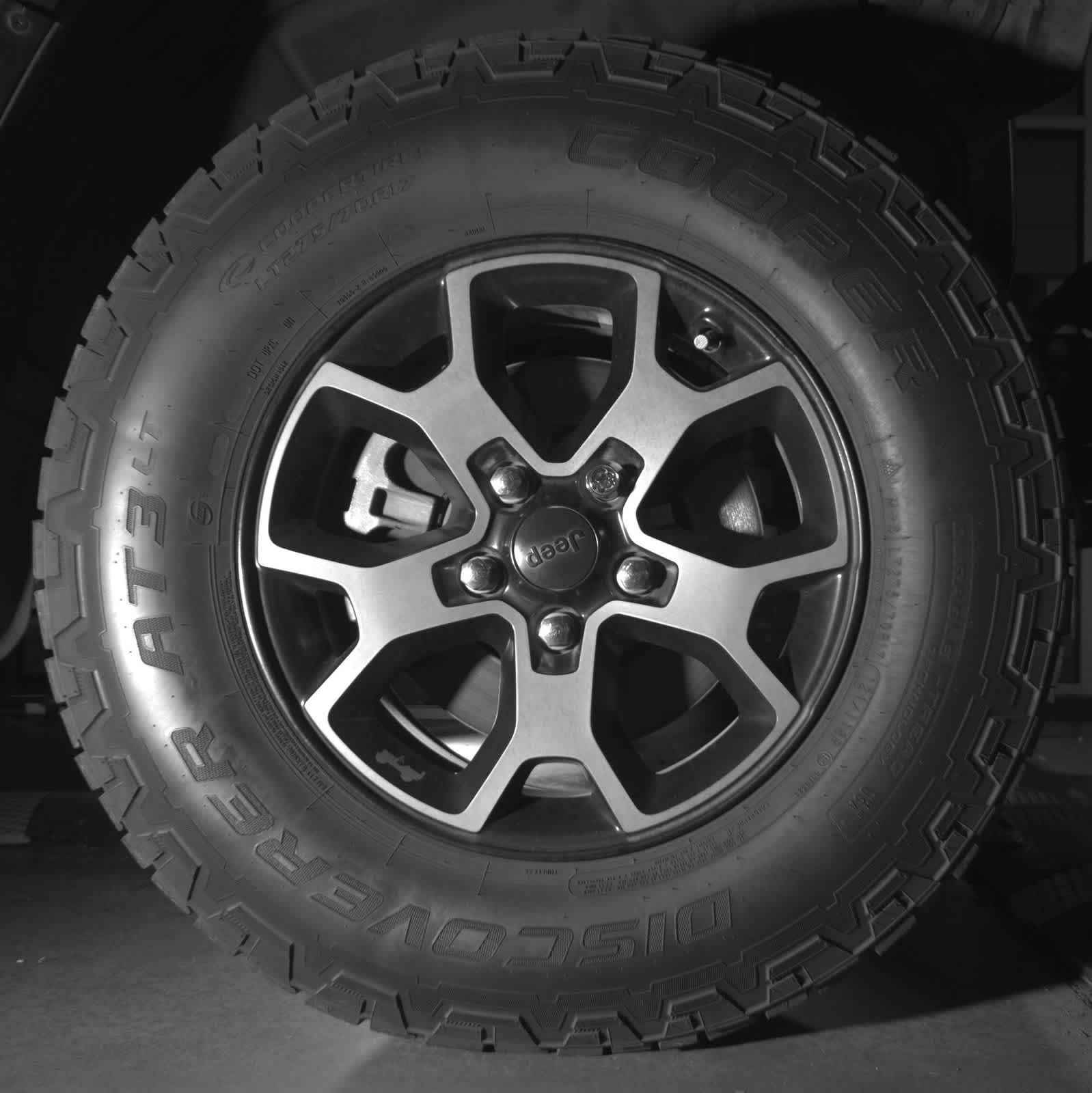 Used 2018 Jeep Wrangler Unlimited Rubicon AWD/4WD image 11