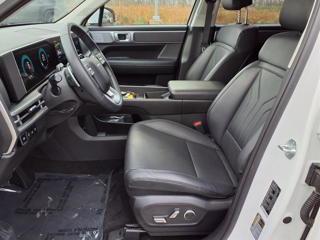 Used 2025 Hyundai Santa Fe SEL image 23