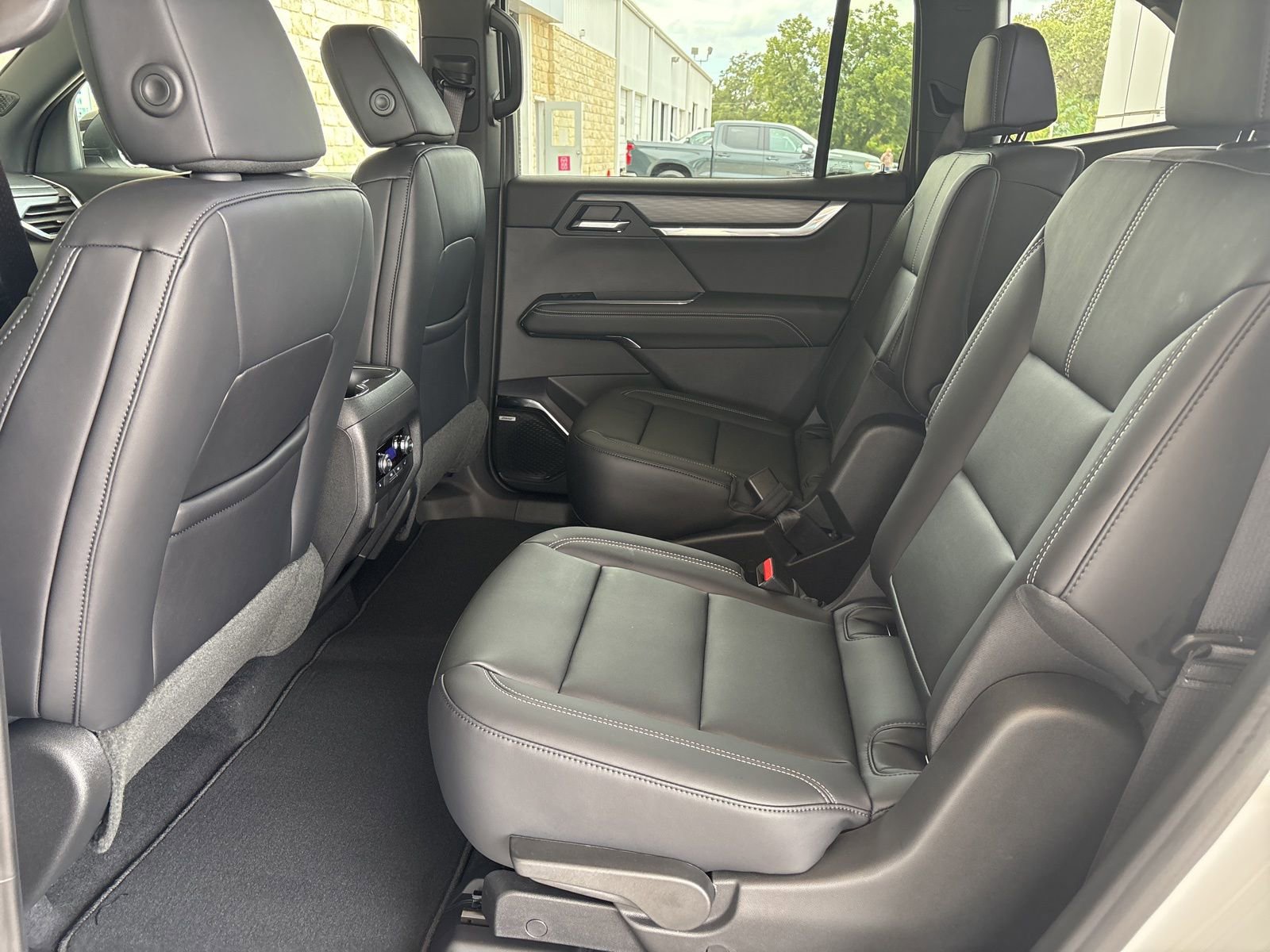 New 2026 GMC Acadia Elevation w/ Elevation Premium Package image 11