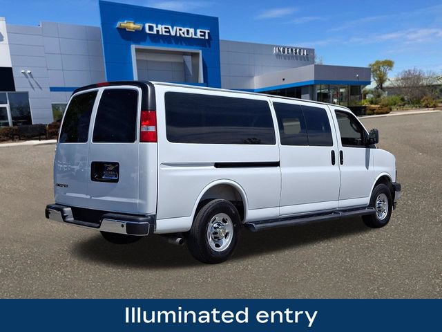 Used 2025 Chevrolet Express 3500 LT w/ LT Preferred Equipment Group RWD image 27