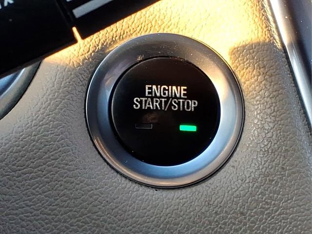 Used 2022 Chevrolet Traverse LS image 25