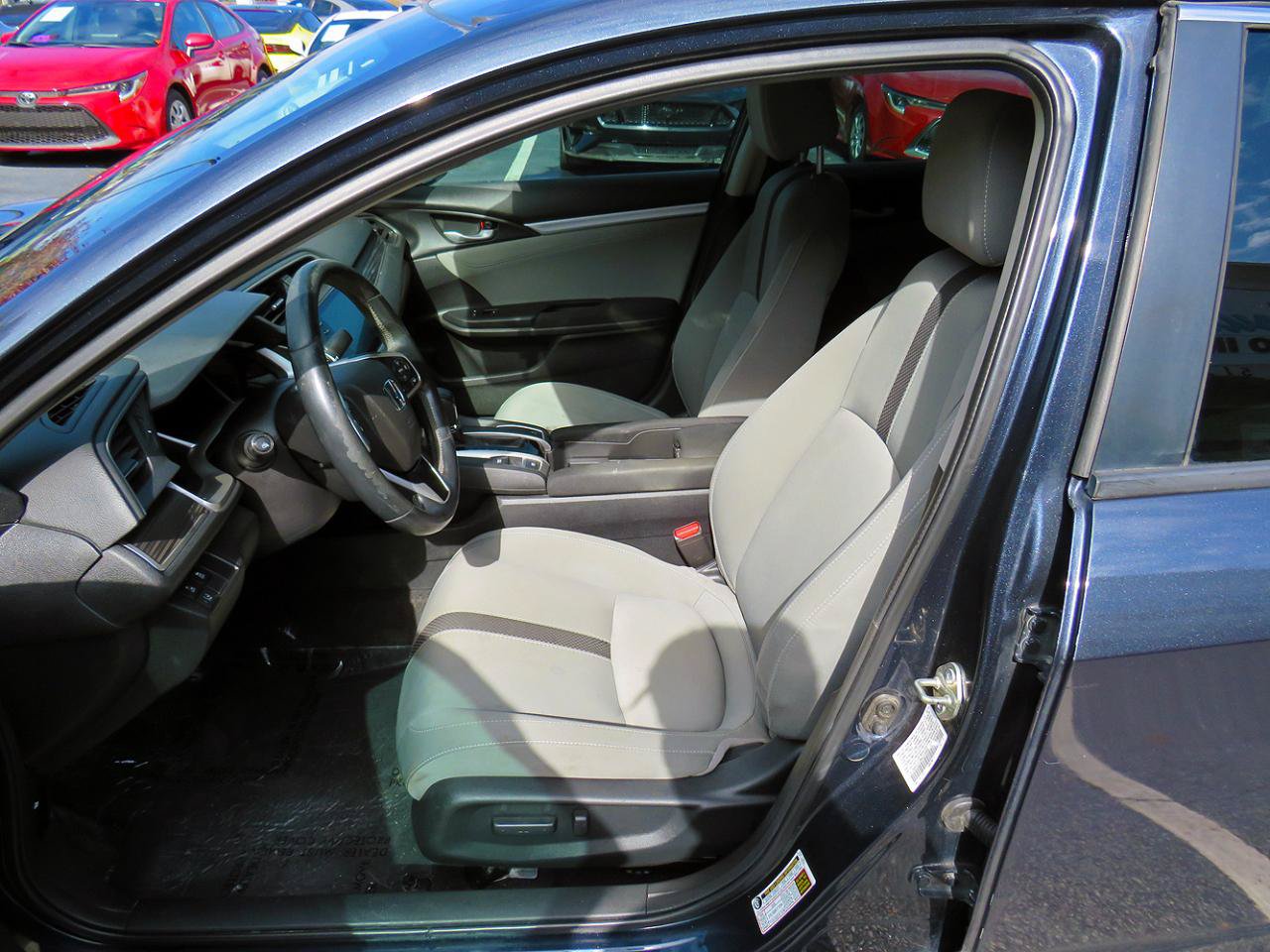 Used 2019 Honda Civic EX image 11