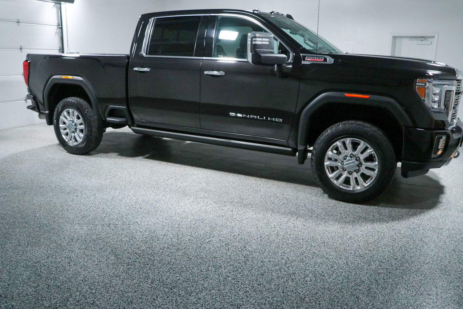 Used 2023 GMC Sierra 2500 Denali w/ Denali Ultimate Package AWD/4WD image 6