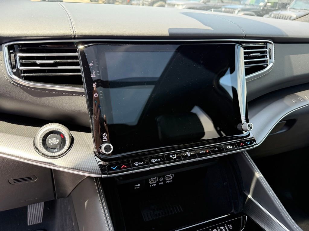 New 2026 Jeep Grand Wagoneer Summit AWD/4WD image 18