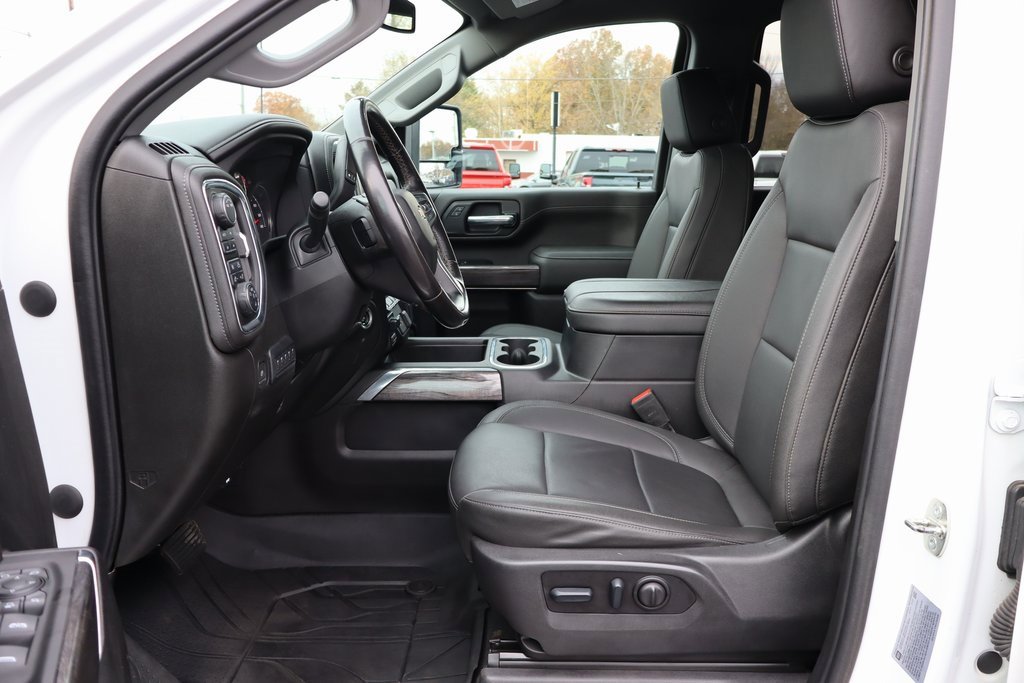 Used 2023 Chevrolet Silverado 3500 LTZ w/ LTZ Convenience Package image 4