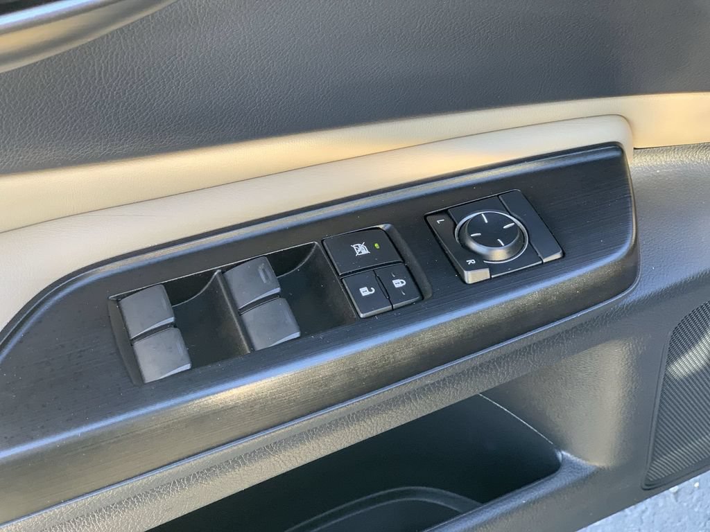 Used 2019 Lexus ES 350 w/ Premium Package FWD image 22