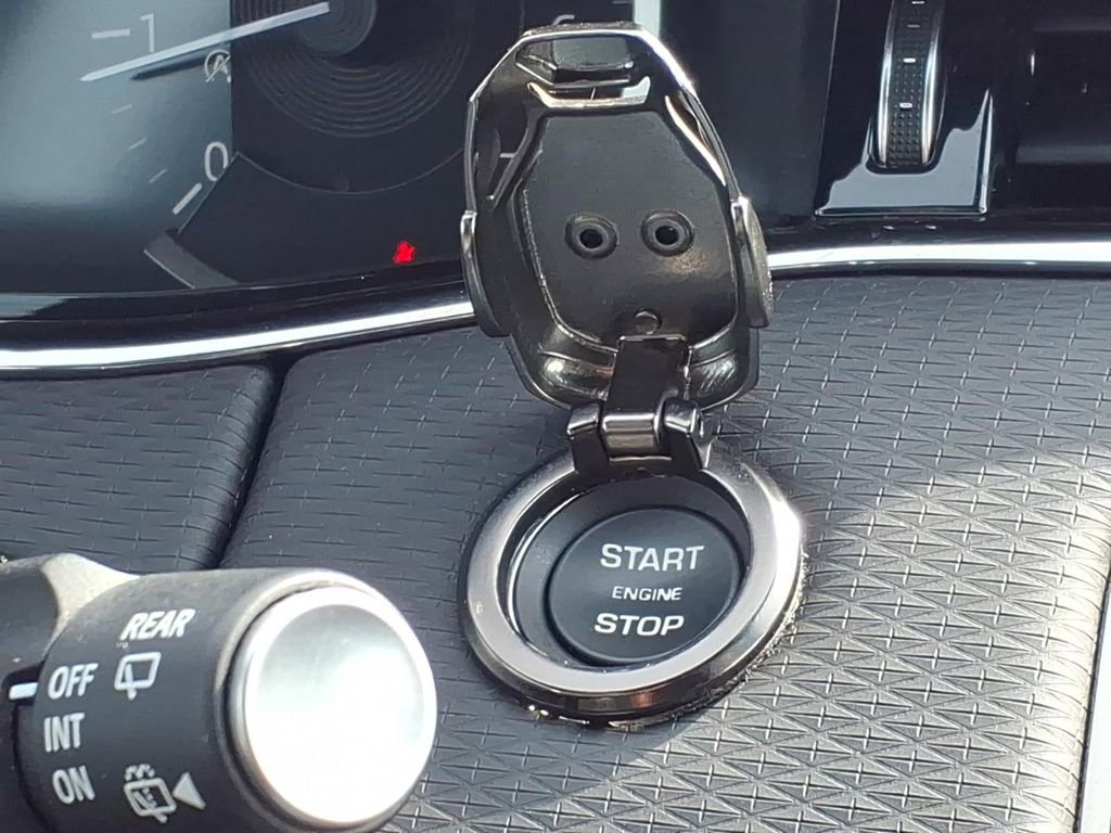 Used 2023 Land Rover Range Rover Evoque R-Dynamic S image 20