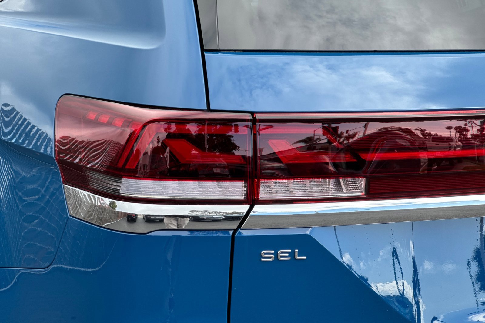 New 2025 Volkswagen Atlas SEL Premium R-Line image 7