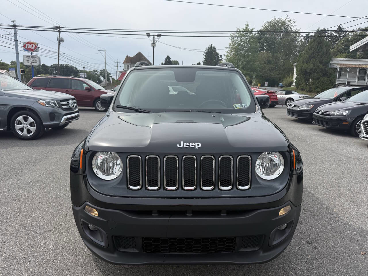 Used 2016 Jeep Renegade Latitude w/ Popular Equipment Group image 2