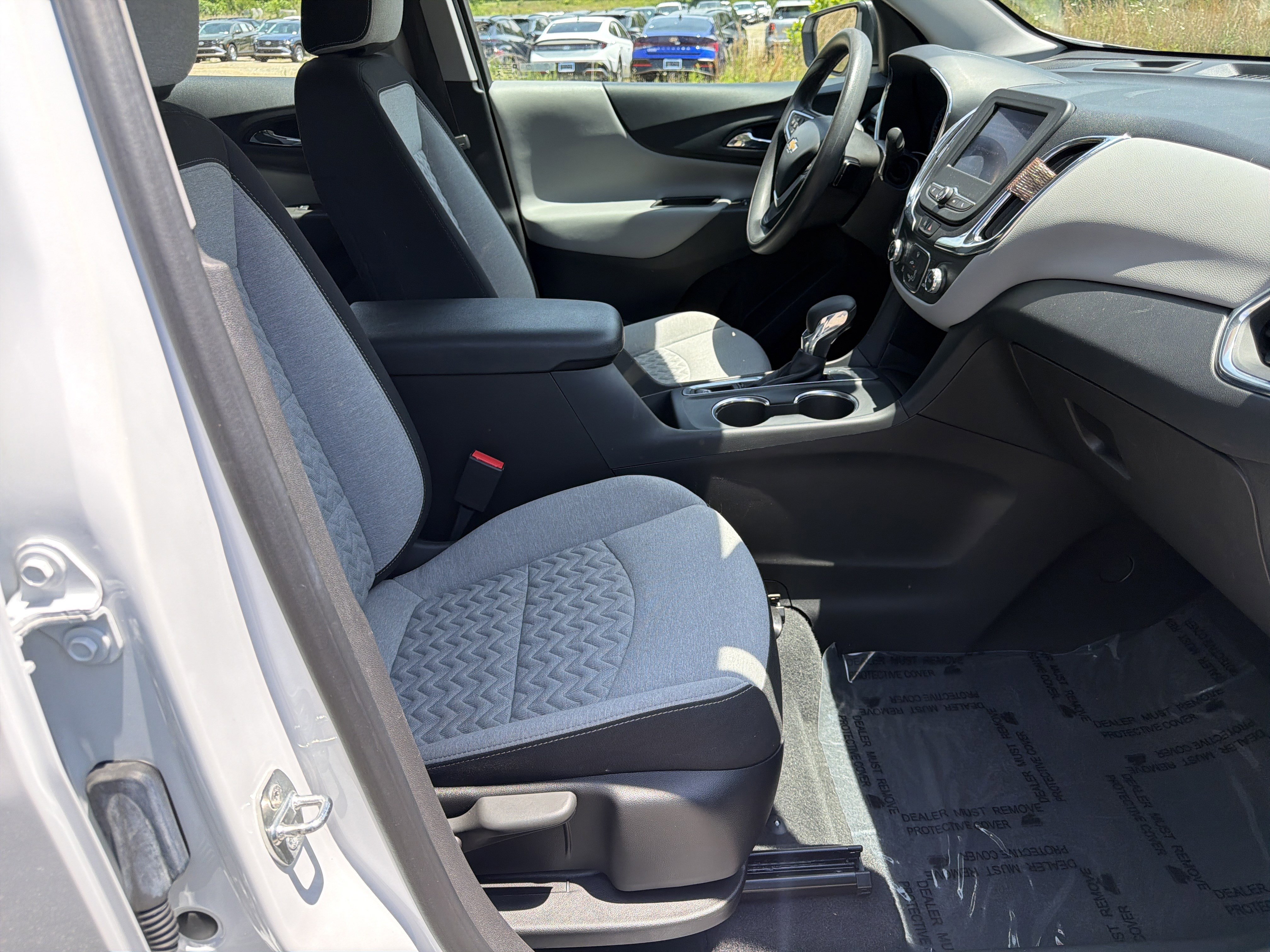 Used 2023 Chevrolet Equinox LS FWD image 13