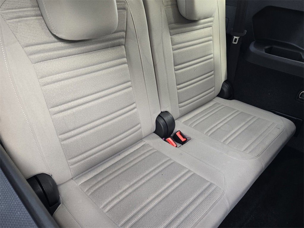 Used 2022 Volkswagen Tiguan S image 18