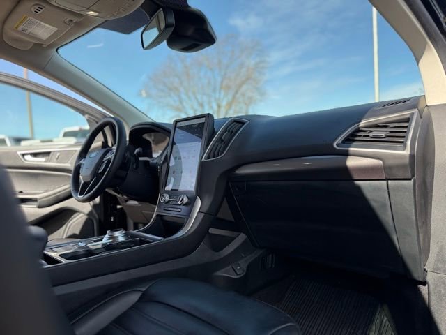Used 2024 Ford Edge SEL w/ Convenience Package image 12