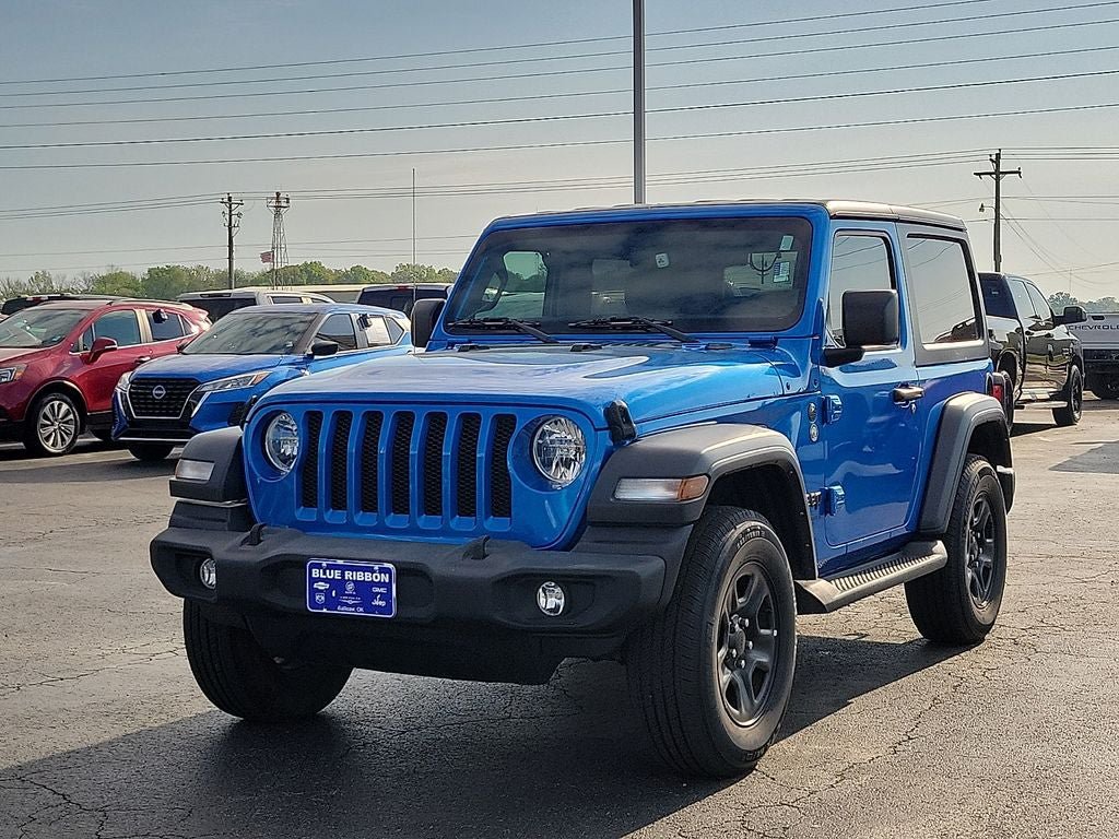 Used 2023 Jeep Wrangler Sport AWD/4WD image 2