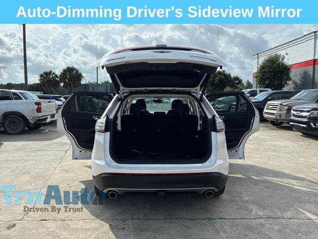 Used 2017 Ford Edge Titanium w/ Technology Package AWD/4WD image 16