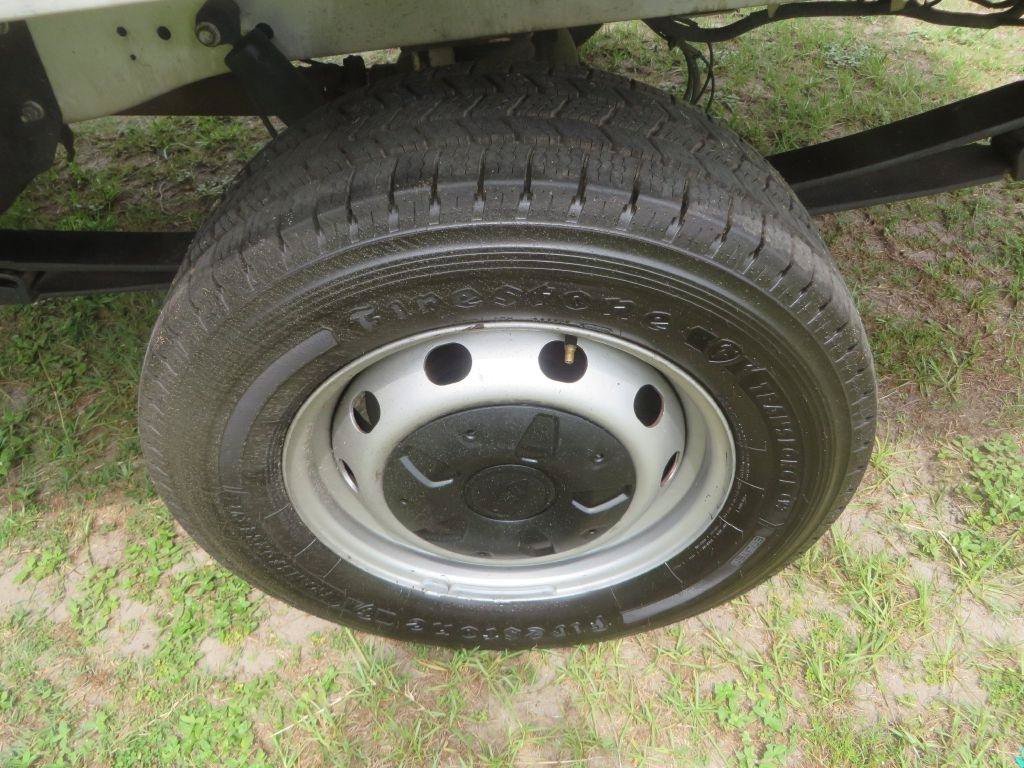 Used 2018 Ford Transit 250 138 RWD image 19