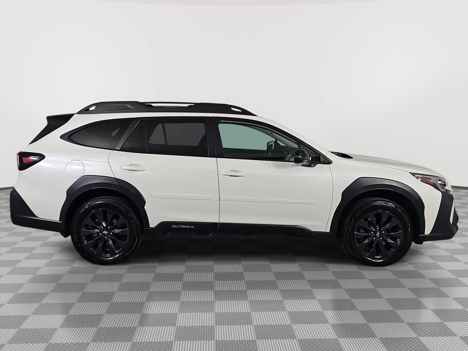 Used 2023 Subaru Outback Onyx Edition XT AWD/4WD image 9