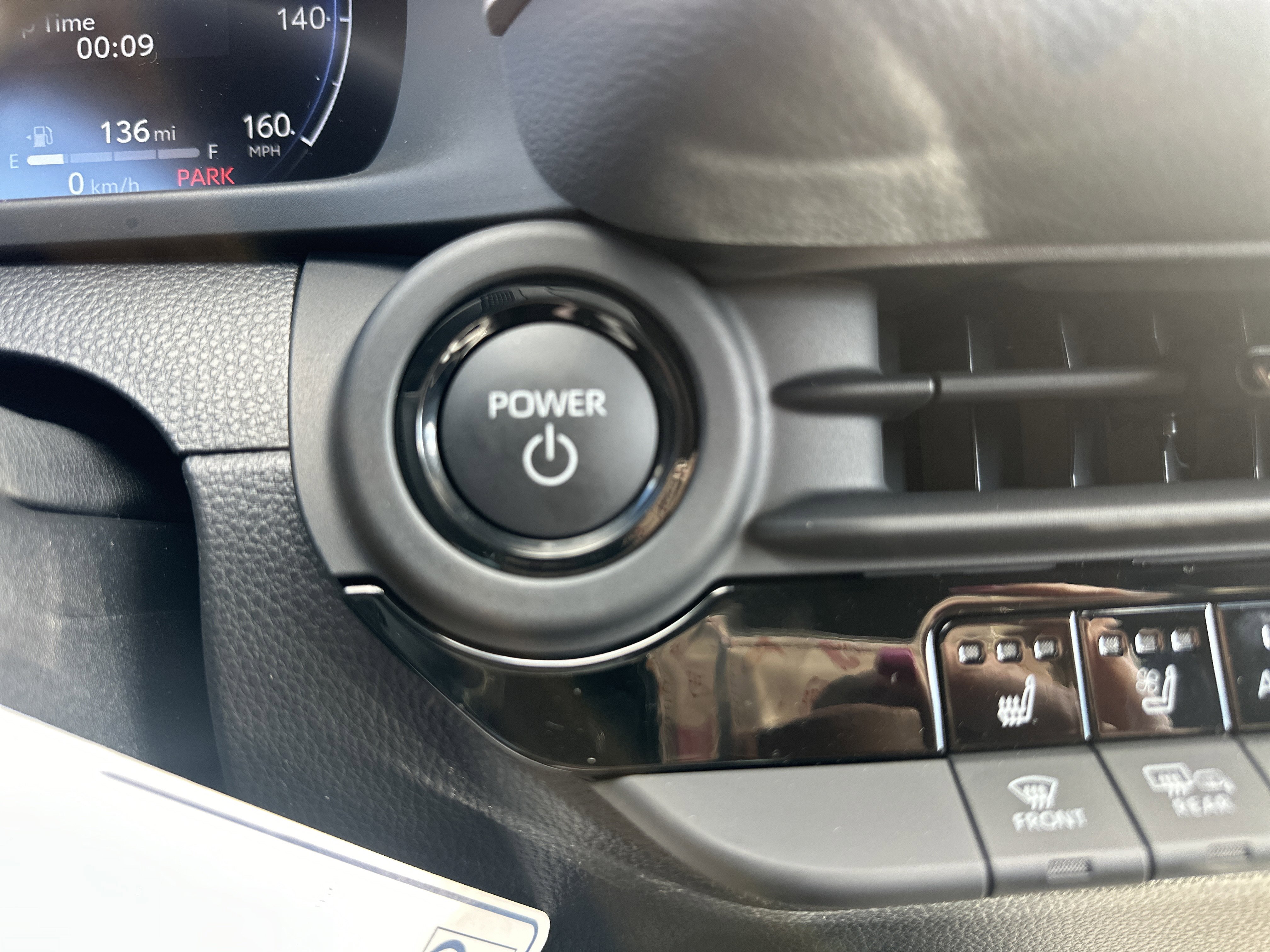 New 2025 Toyota Crown Signia image 14