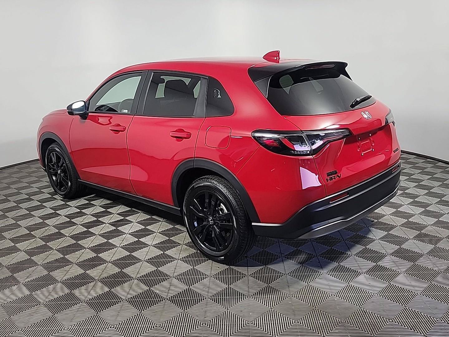 Certified 2026 Honda HR-V Sport image 8