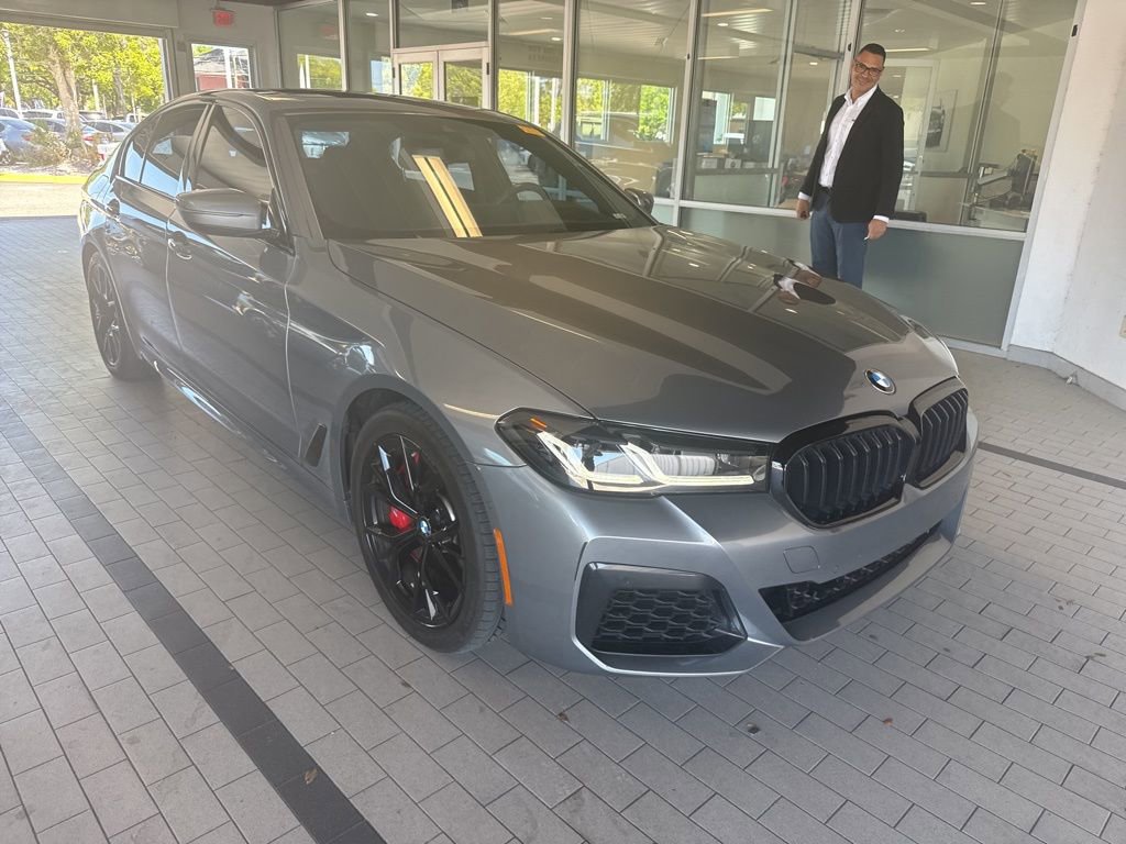 Used 2023 BMW 540i xDrive w/ M Sport Package image 1