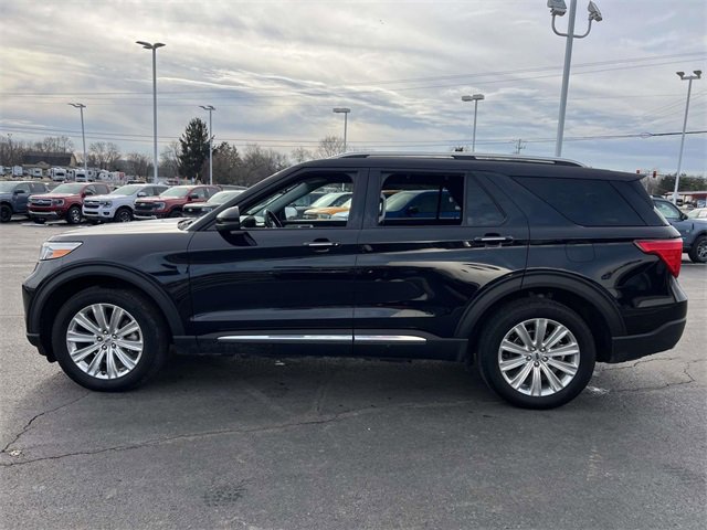 Used 2022 Ford Explorer Limited w/ Equipment Group 301A image 4