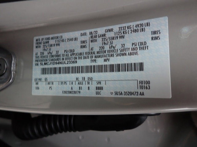 Used 2022 Lincoln Corsair AWD w/ Premium Package image 23