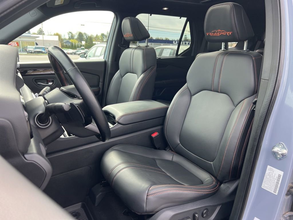 Used 2023 Honda Pilot TrailSport image 18