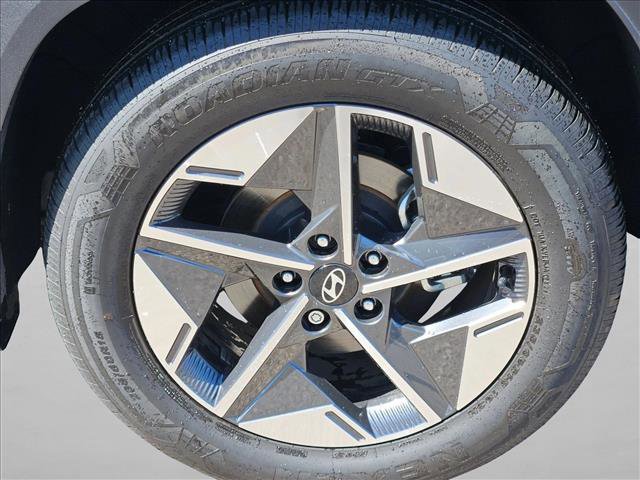 Certified 2025 Hyundai Tucson SEL image 9