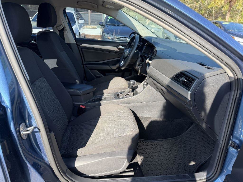Used 2019 Volkswagen Jetta S w/ Driver Assistance Package FWD image 10