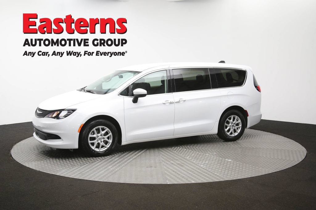 Used 2022 Chrysler Voyager LX FWD image 56