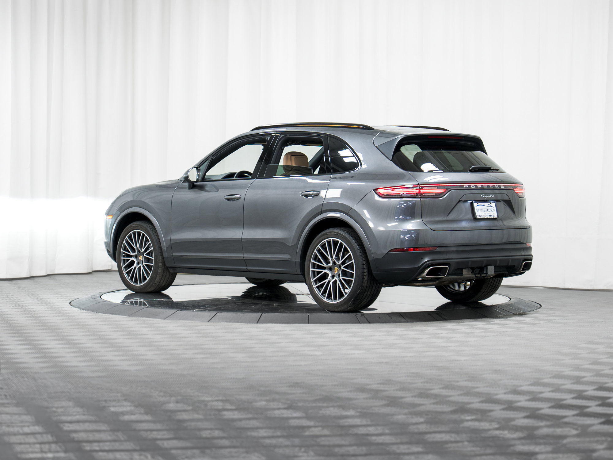 Certified 2023 Porsche Cayenne image 31