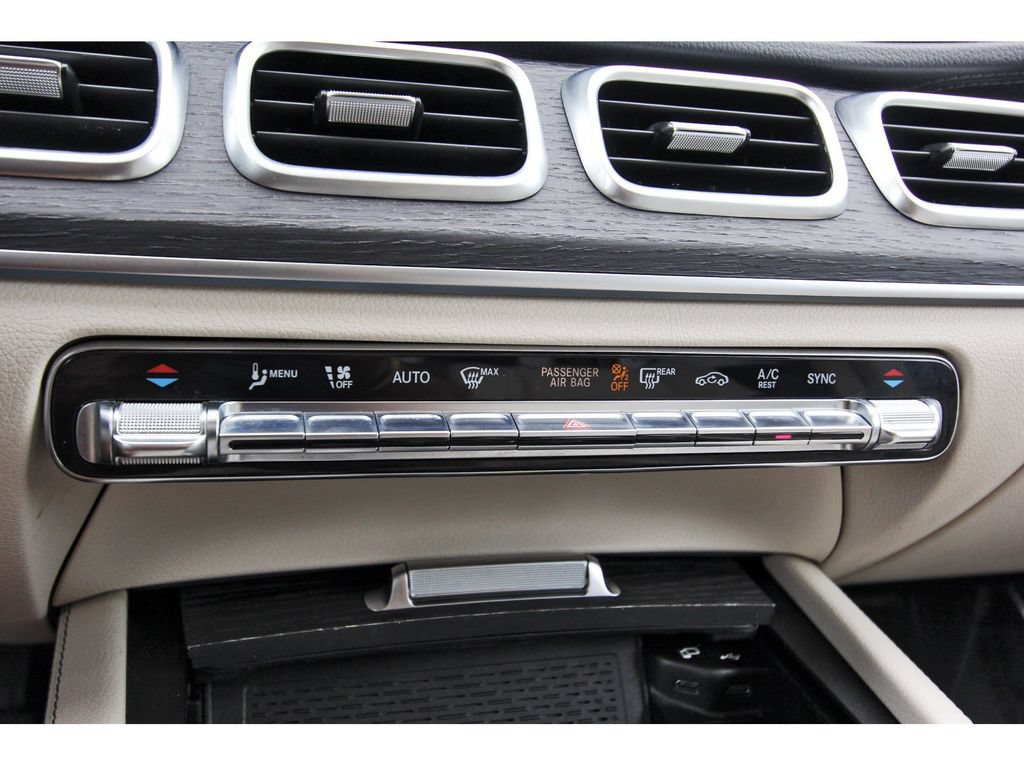 Used 2020 Mercedes-Benz GLS 450 4MATIC image 25