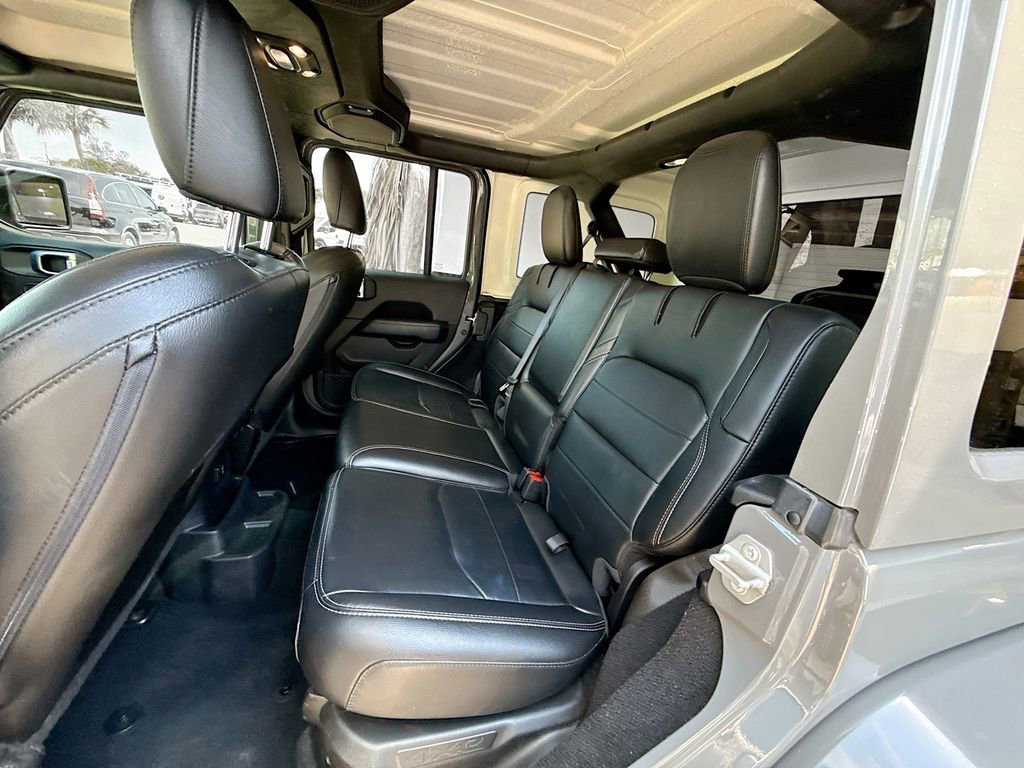 Used 2021 Jeep Wrangler Unlimited Sahara w/ Safety Group image 27