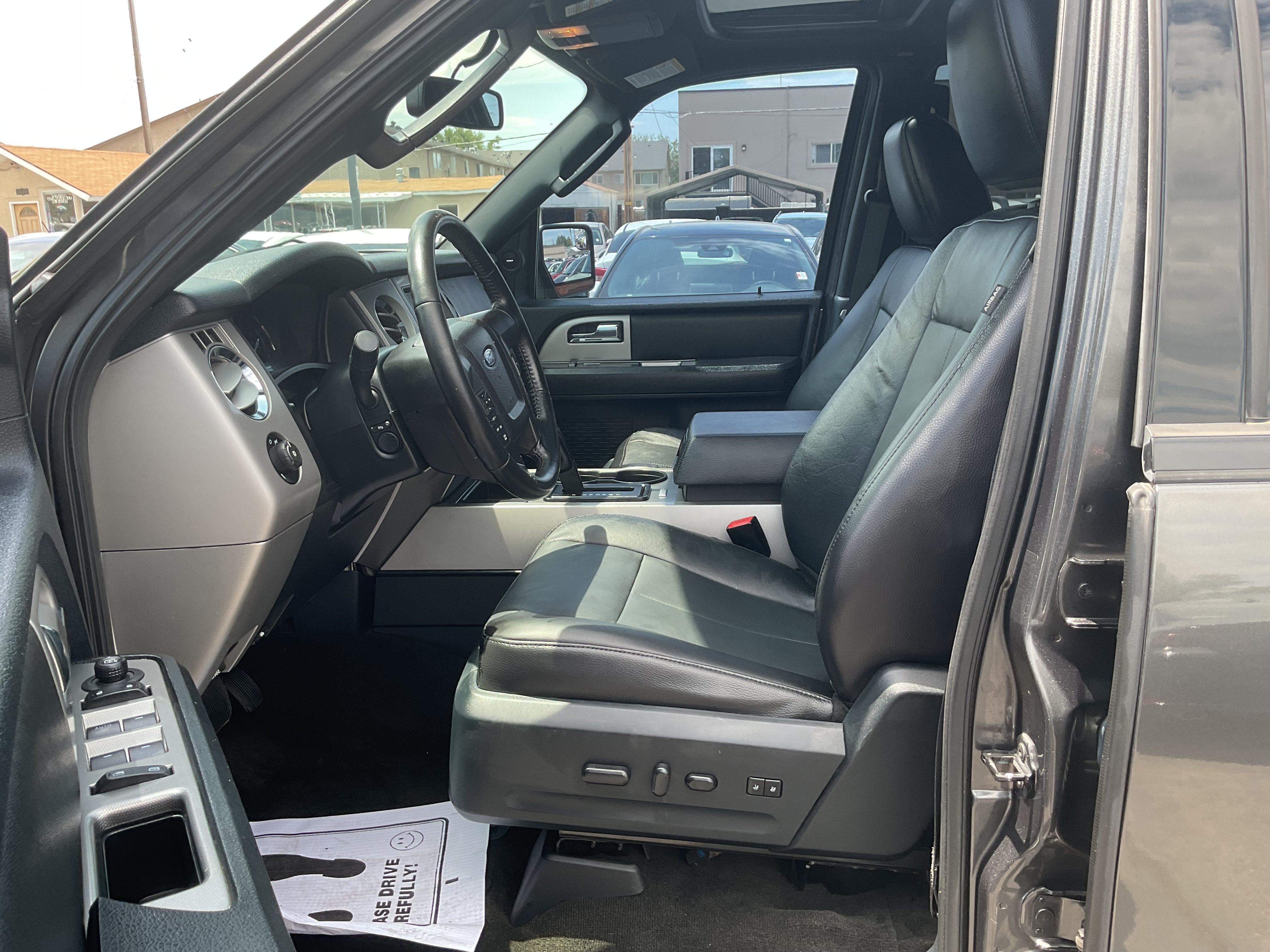 Used 2016 Ford Expedition EL XLT w/ Equipment Group 202A AWD/4WD image 17