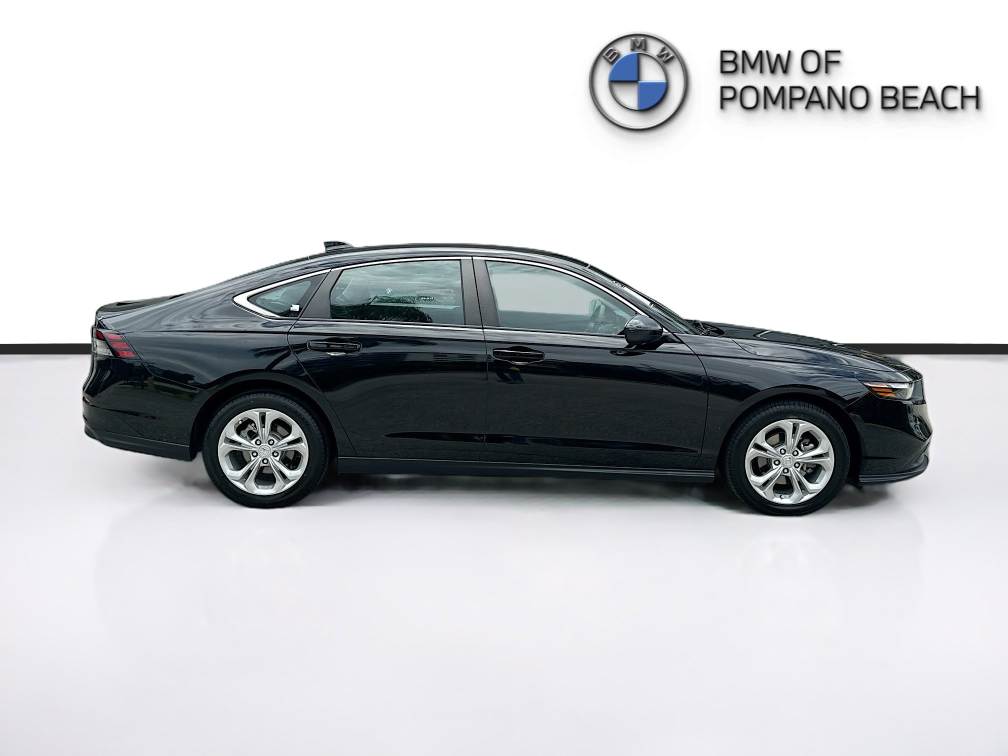 Used 2023 Honda Accord LX image 8