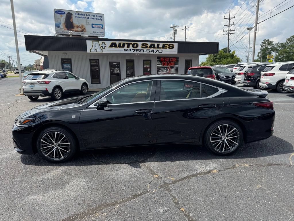 Used 2025 Lexus ES 300h F Sport FWD image 9