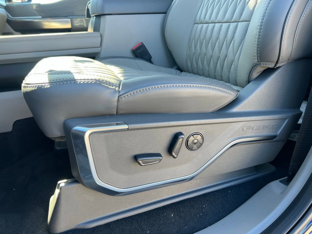 New 2026 Ford F250 Platinum w/ Platinum Plus Package image 15