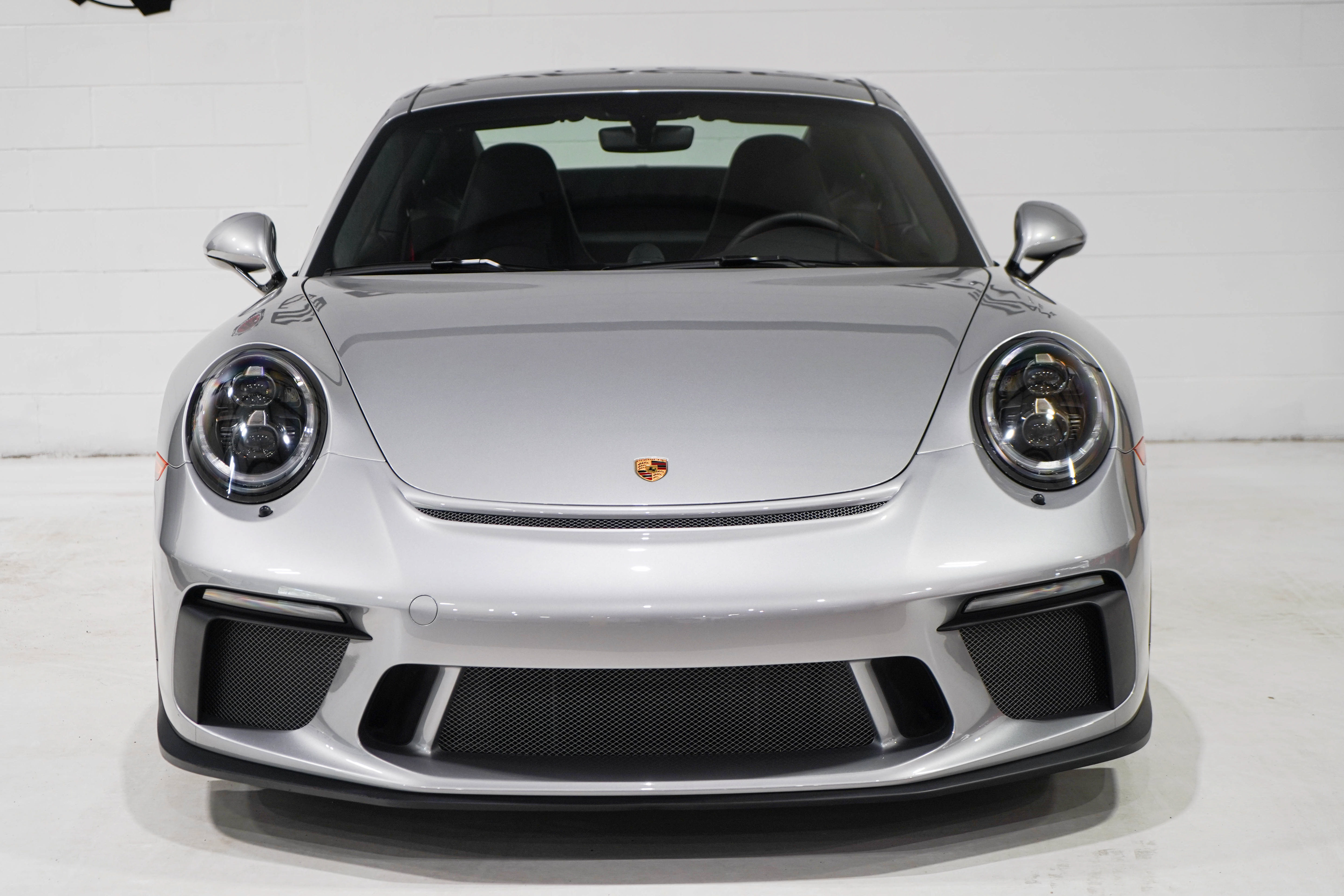 Used 2018 Porsche 911 GT3 RWD image 5