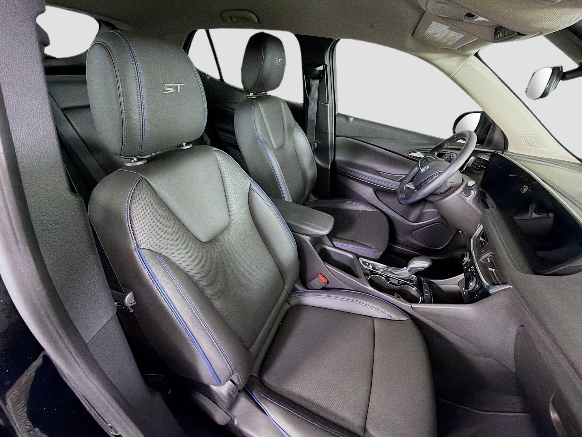 Used 2026 Buick Encore GX Sport Touring w/ Comfort Package FWD image 30