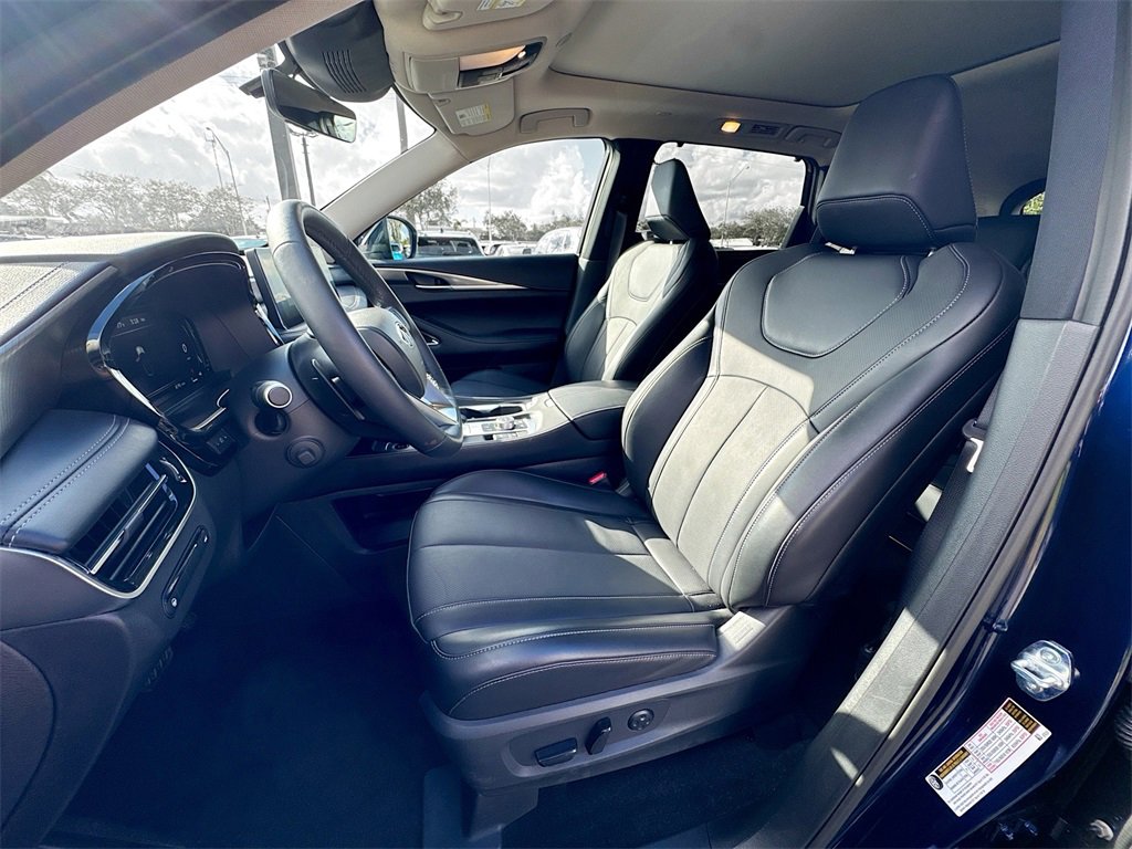Used 2026 INFINITI QX60 Luxe w/ Cargo Package image 23