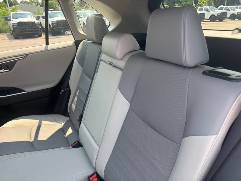 Used 2020 Toyota RAV4 Limited w/ Limited Grade Weather Package AWD/4WD image 19