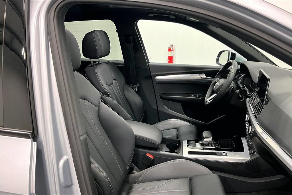 Used 2025 Audi Q5 2.0T Premium AWD/4WD image 9