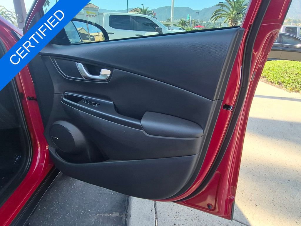 Used 2023 Hyundai Kona Limited image 35