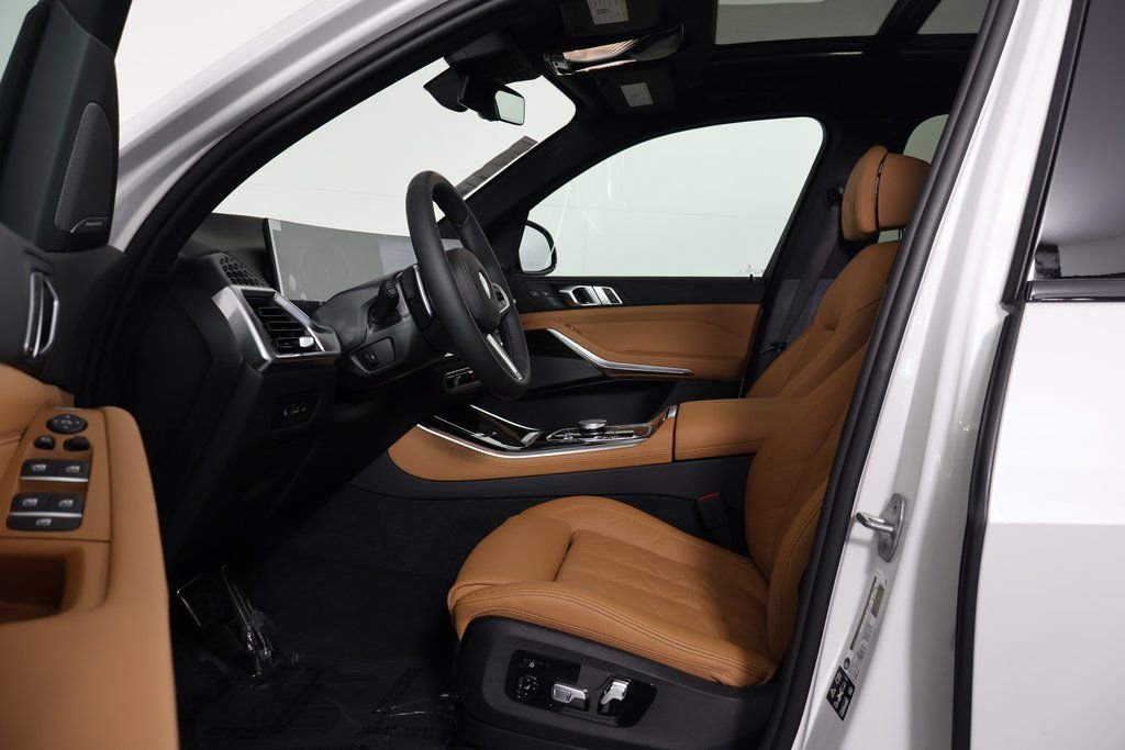 New 2026 BMW X5 xDrive40i w/ M Sport Package image 5