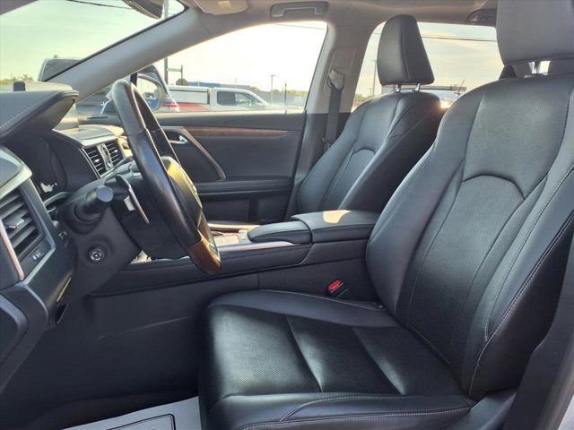 Used 2022 Lexus RX 350L Premium image 11