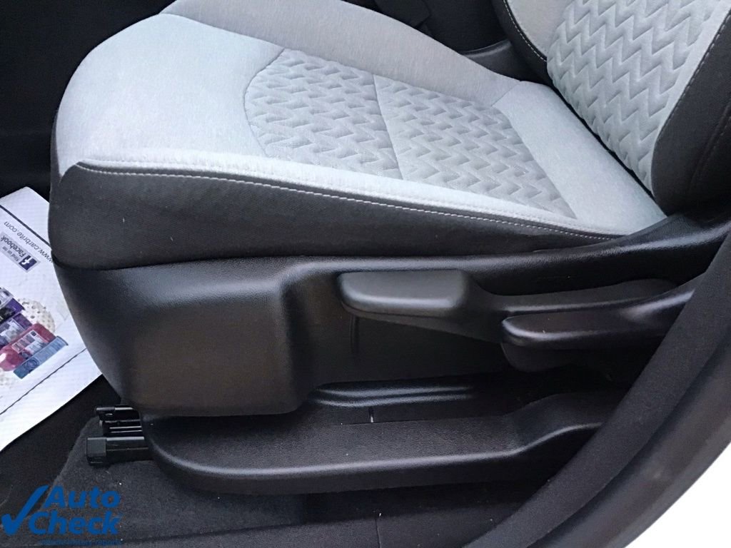 Used 2024 Chevrolet Equinox LS image 28