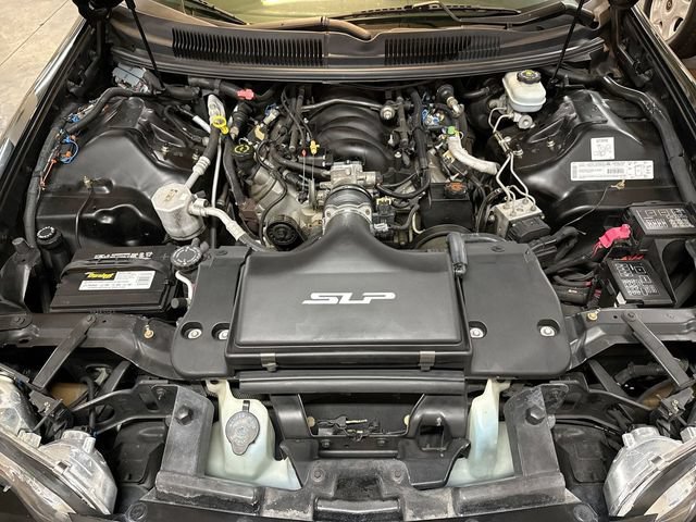 Used 2001 Chevrolet Camaro Z28 w/ SS Performance/Appearance Pkg RWD image 15