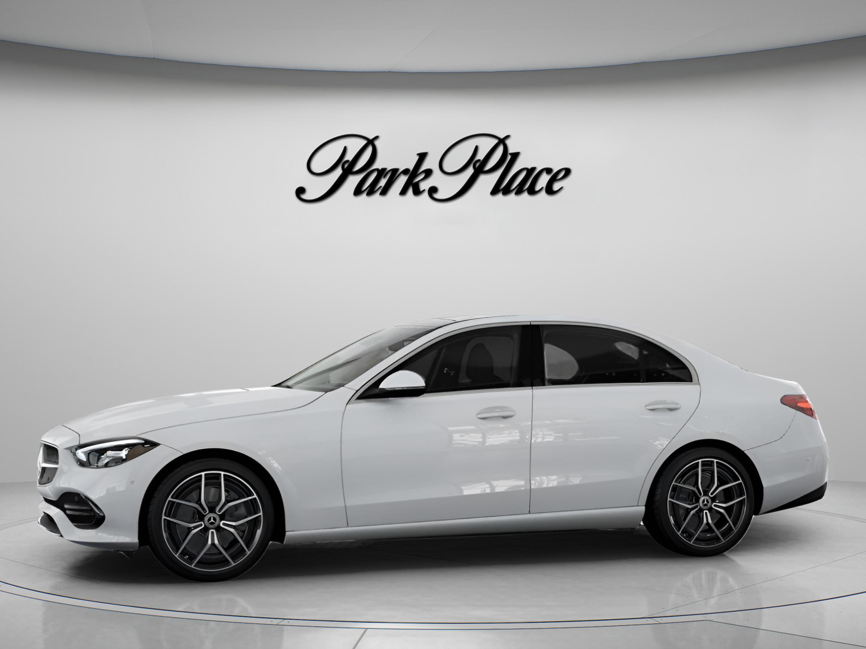 Used 2026 Mercedes-Benz C 300 Sedan image 4