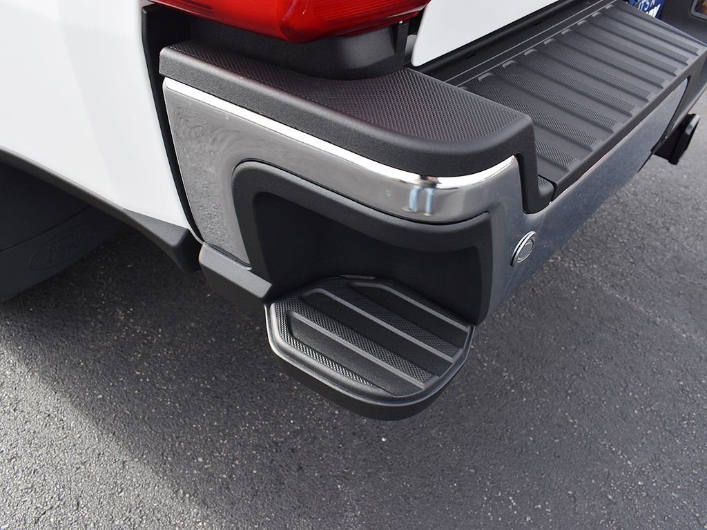 New 2026 Ford F250 Lariat w/ Chrome Package image 34
