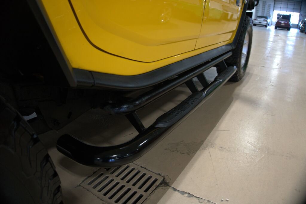 Used 2003 HUMMER H2 w/ Preferred Equipment Group image 26