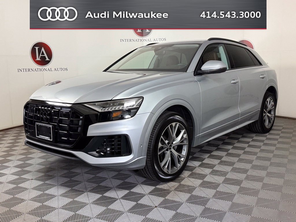 Used 2023 Audi Q8 Premium w/ Convenience Package AWD/4WD image 3